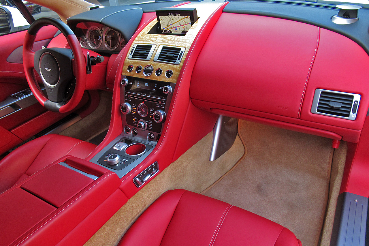 2013 Aston Martin RAPIDE null