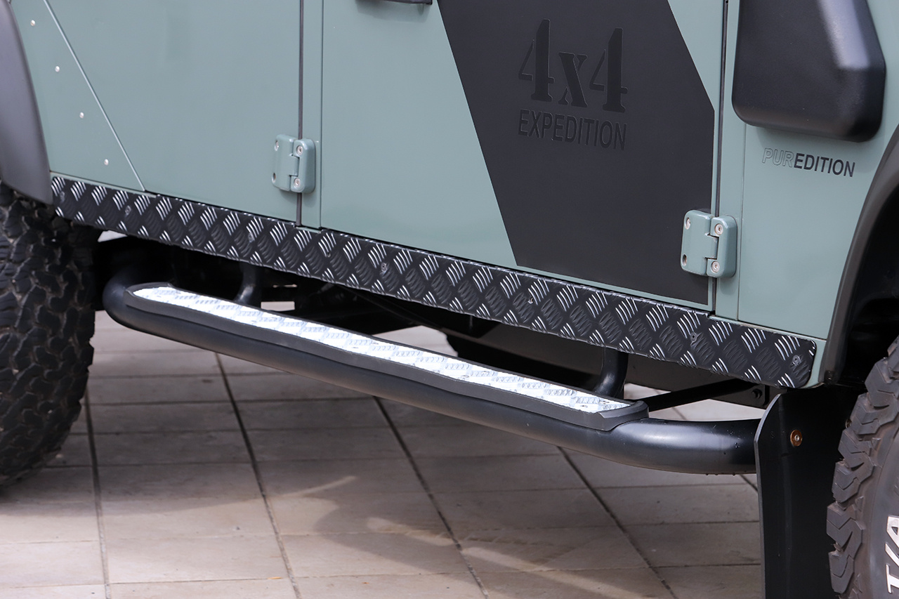 2017 Land Rover DEFENDER null
