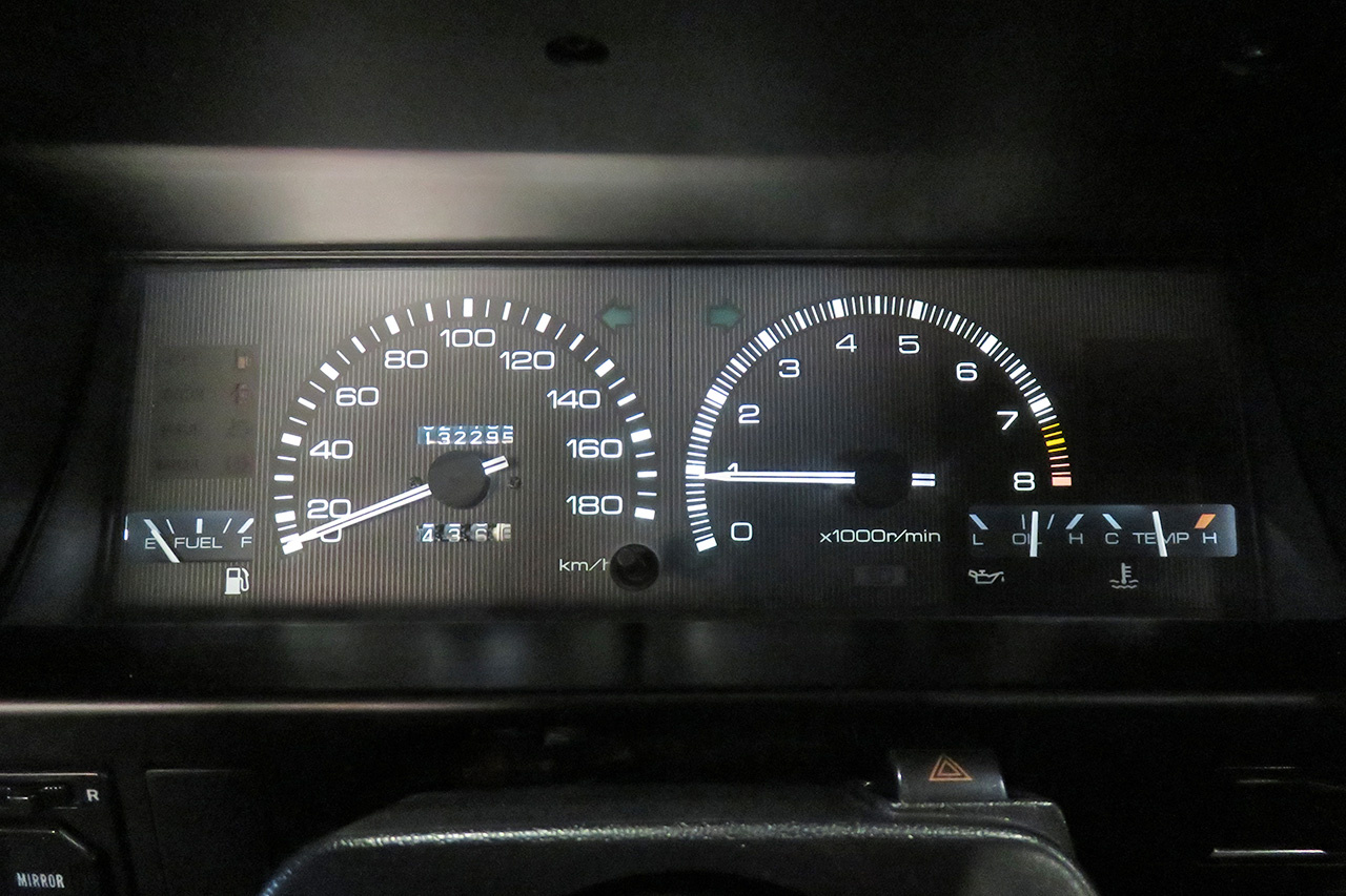 1987 Toyota COROLLA LEVIN AE86 GT Apex, HKS Air Cleaner, Fujitsubo Exhaus, Advan 14 Inch Wheels 