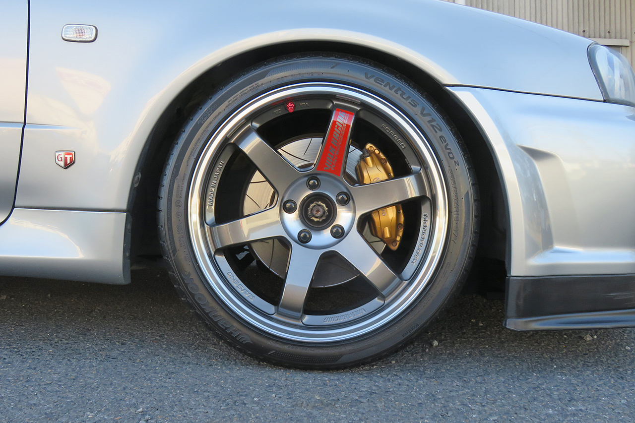 2000 Nissan SKYLINE GT-R R34 GT-R V SPEC, Rays Volk Racing TE37 SL 18 Inch Wheels, HKS Height Adjustable Coilovers 