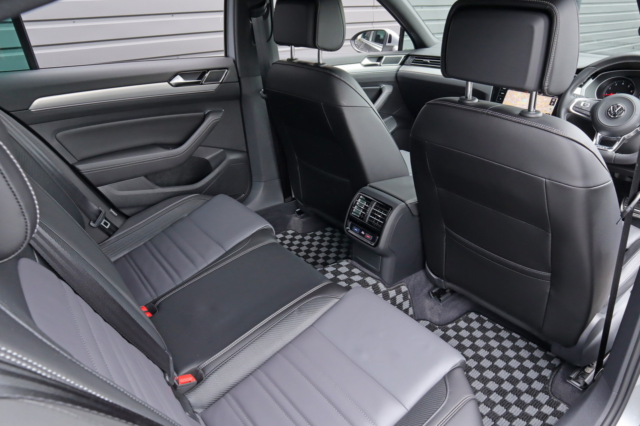 2018 Volkswagen PASSAT null