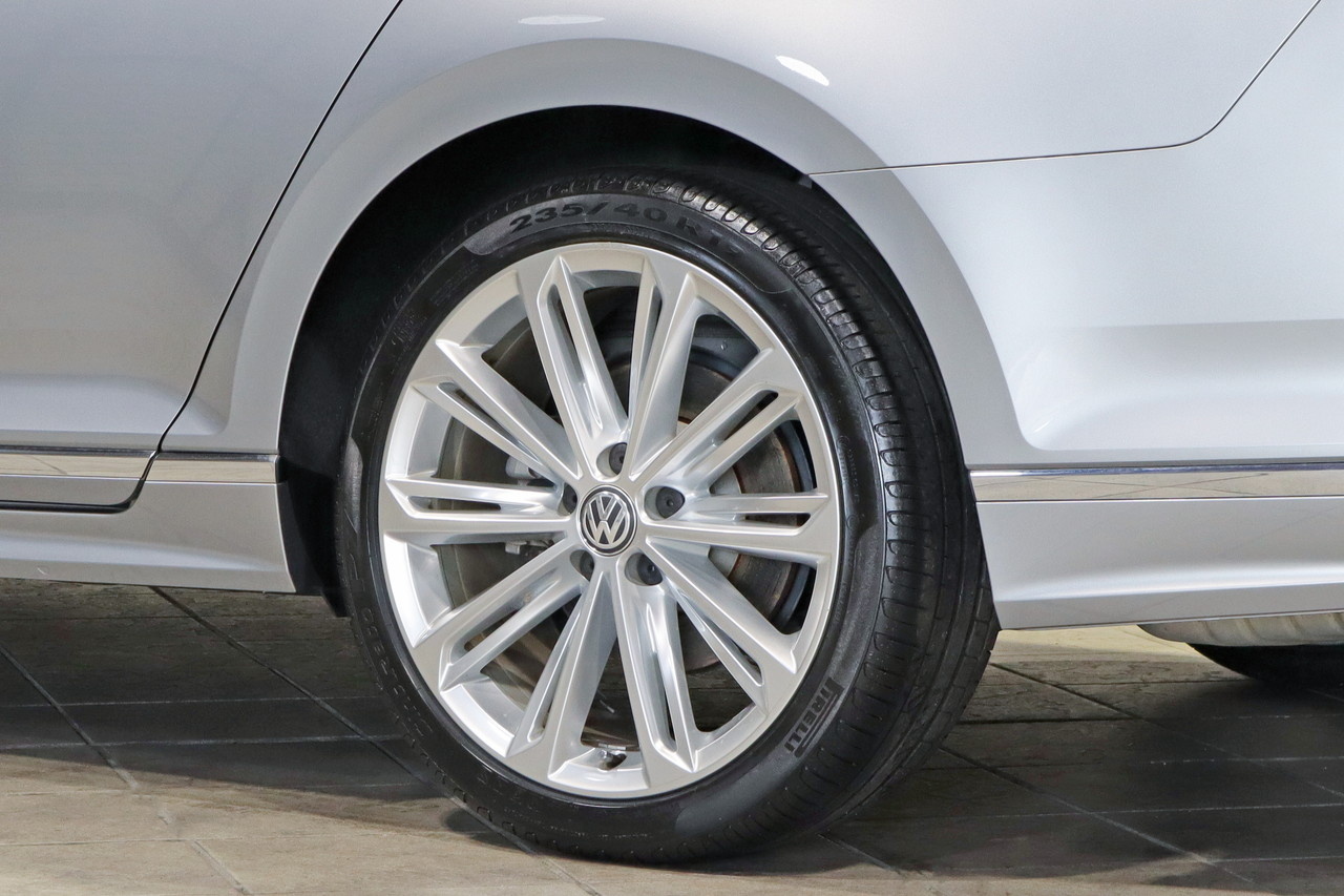 2018 Volkswagen PASSAT null