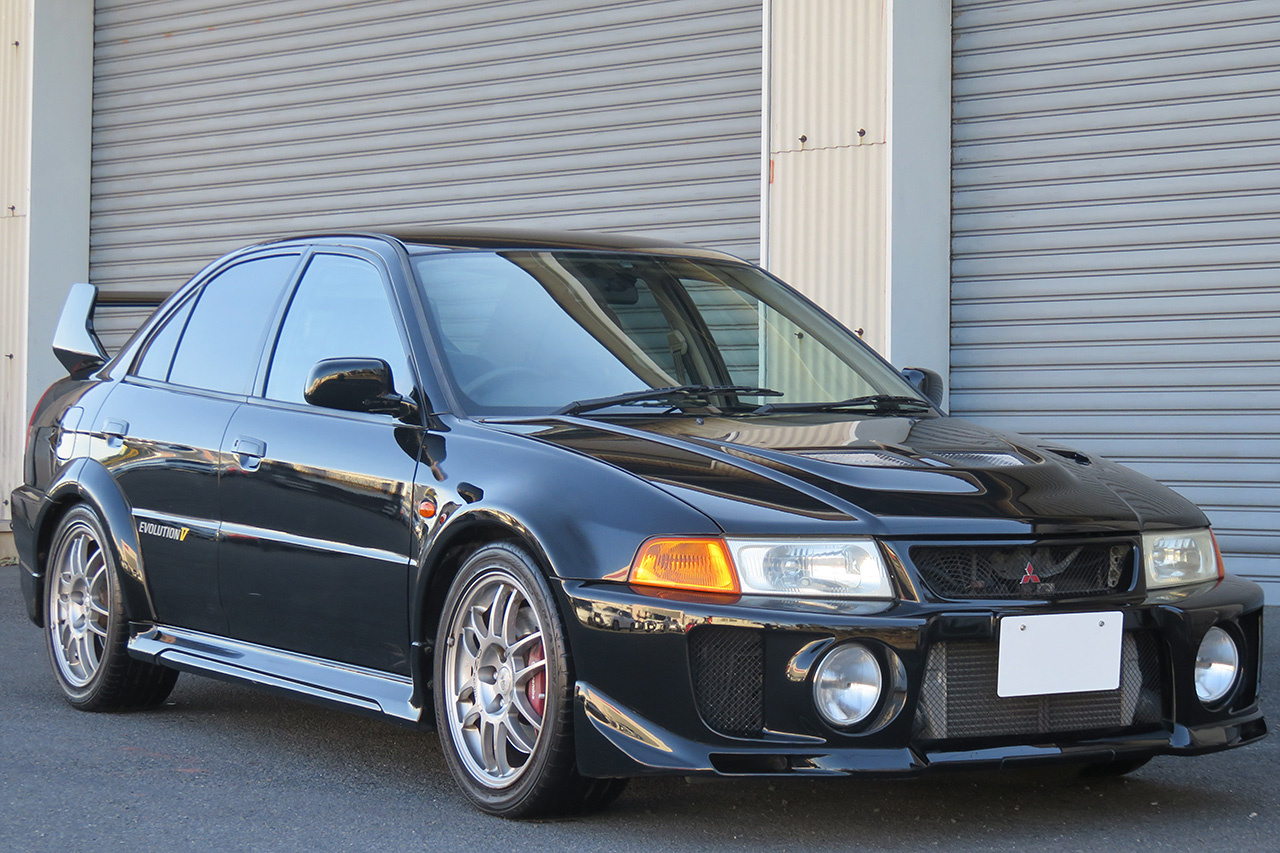 1998 Mitsubishi LANCER EVOLUTION GSR Evolution V, KOYO Aluminum Radiator , HKS Silent Hi-Power Exhaust, Recaro Seats, OZ Racing 17 In