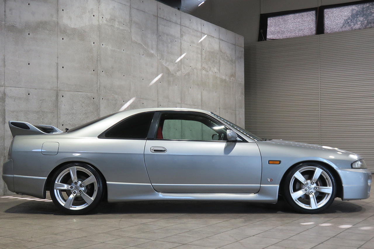 1997 Nissan SKYLINE COUPE R33 GTS25T Type M, Nismo Exhaust, Nismo Front Pipe, Nismo Engine Tower Bar