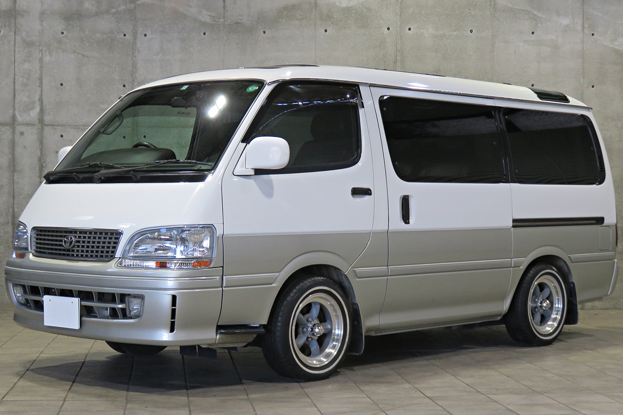 1997 Toyota HIACE Super Custom G, Triple Moon Roof, Back Camera