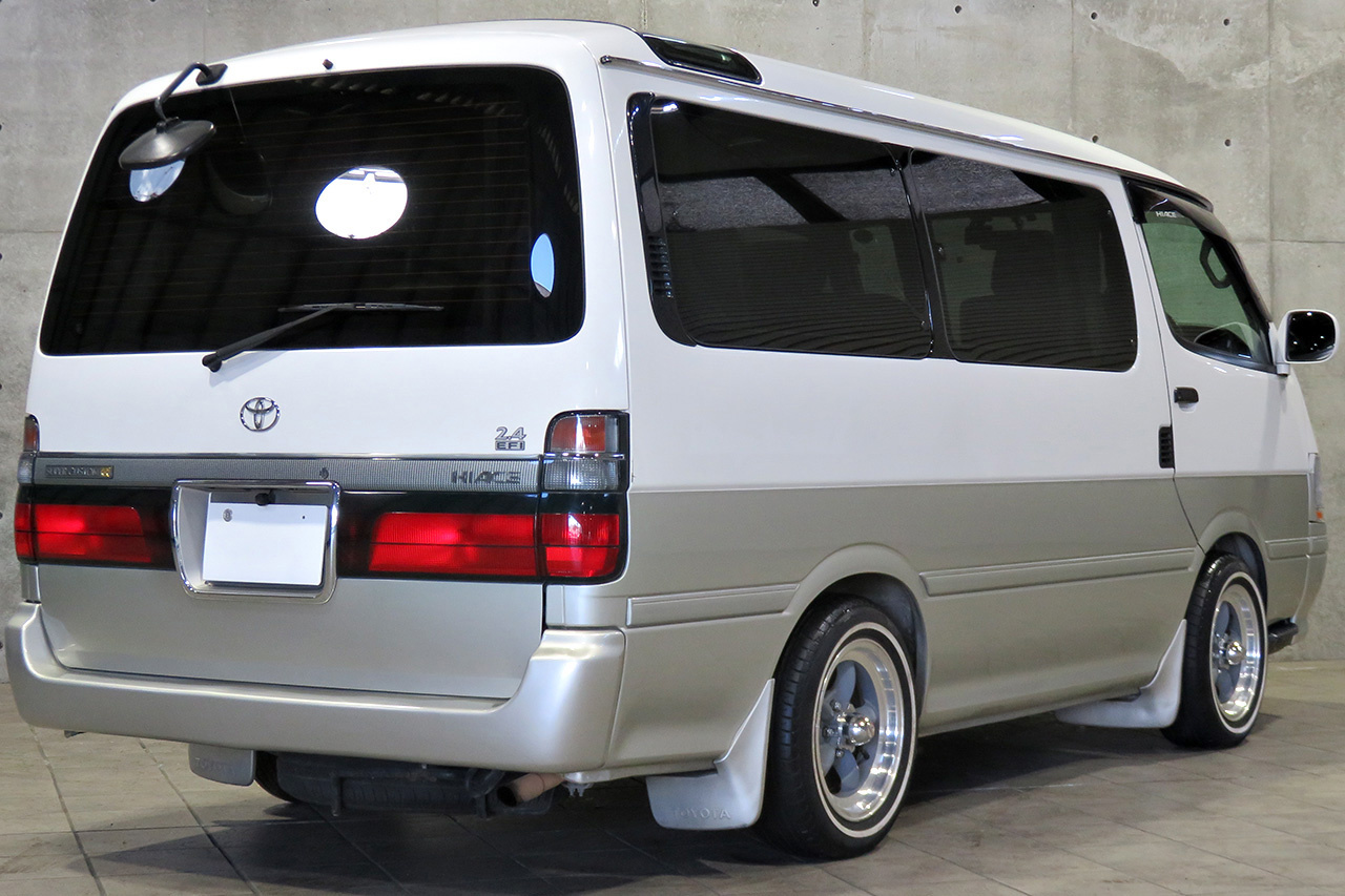 1997 Toyota HIACE Super Custom G, Triple Moon Roof, Back Camera