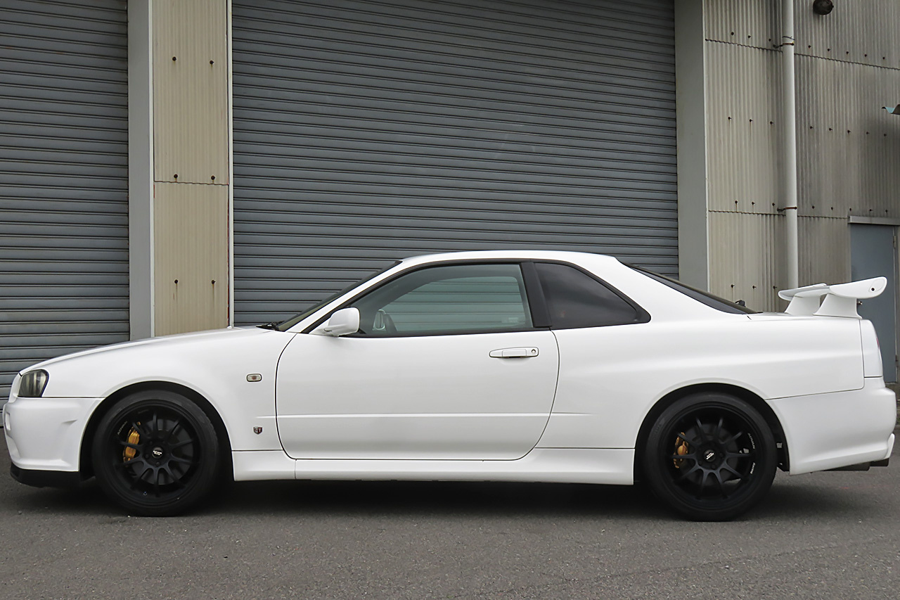 2000 Nissan SKYLINE GT-R BNR34 R34 GT-R, NISMO Exhaust, NISMO Shock Absorber, ADVAN Racing 18 Inch Wheels