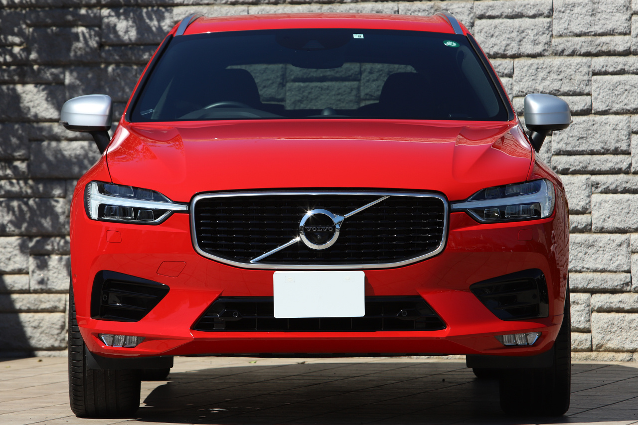 2019 Volvo XC60 D4AWD R DESIGN 4W