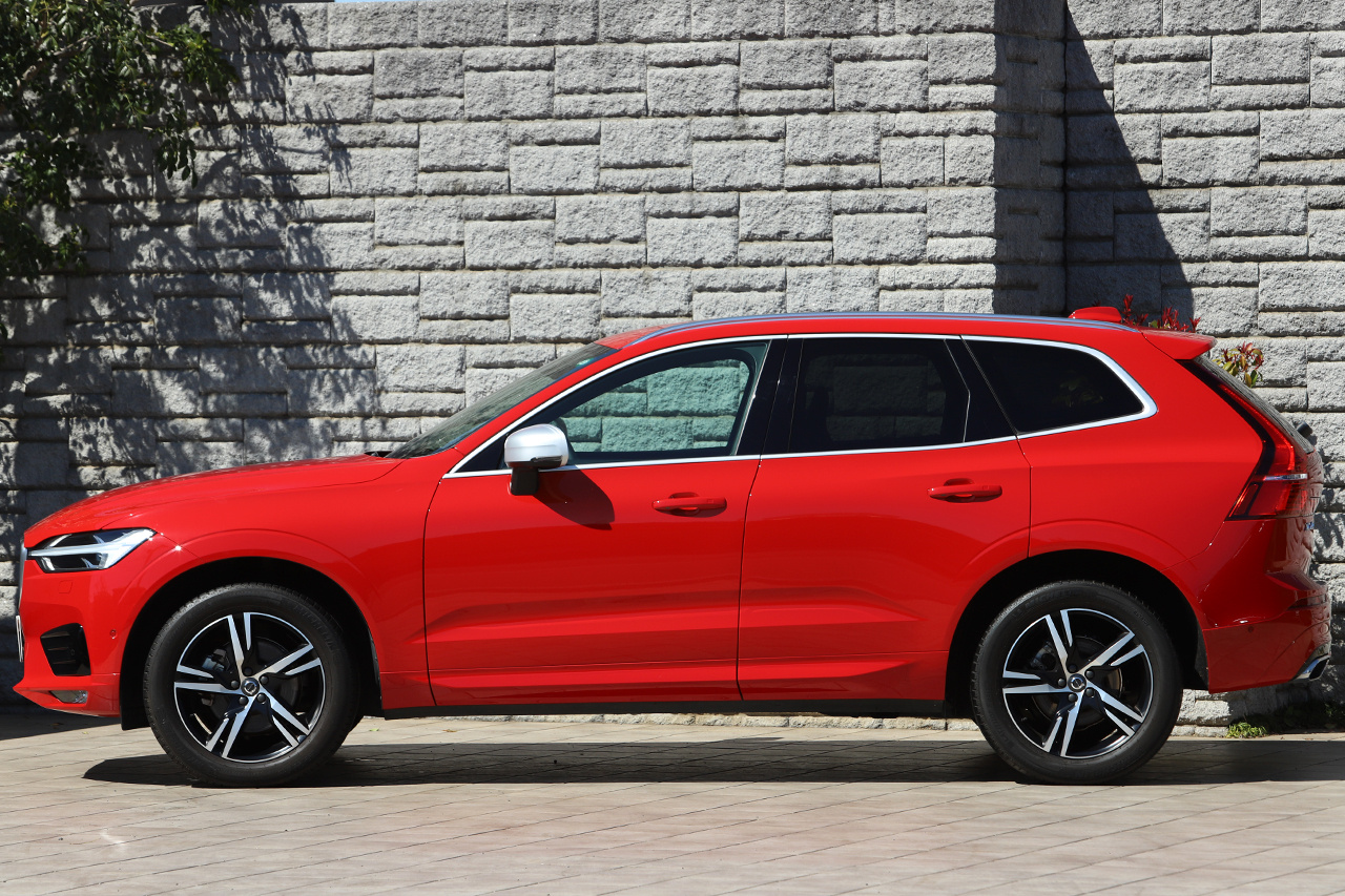 2019 Volvo XC60 D4AWD R DESIGN 4W