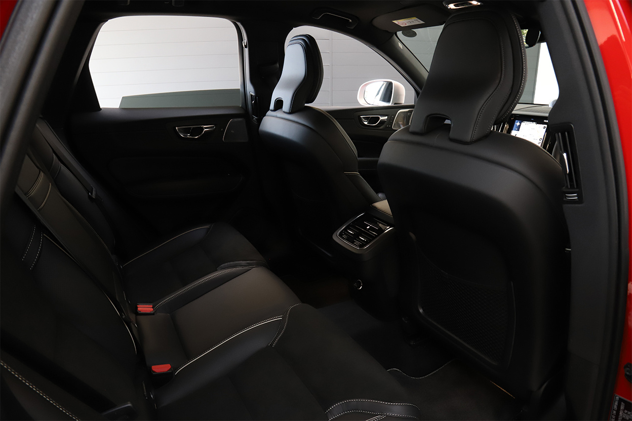 2019 Volvo XC60 D4AWD R DESIGN 4W