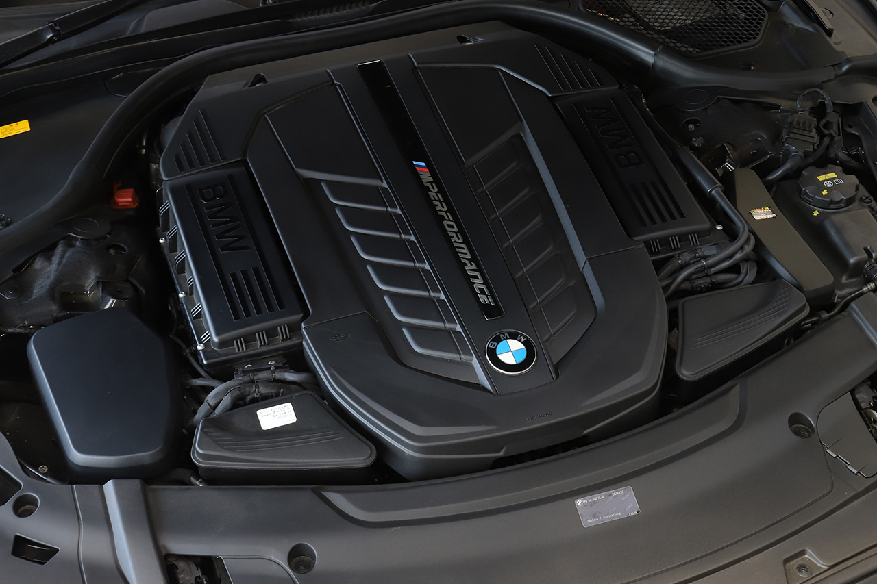 2017 BMW 7 SERIES M760LI XDRIVE