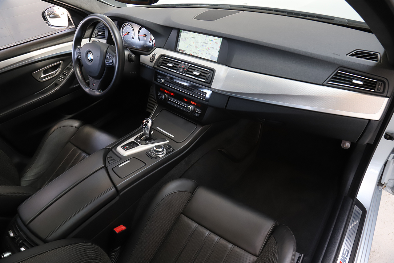 2012 BMW M5 M5 4D