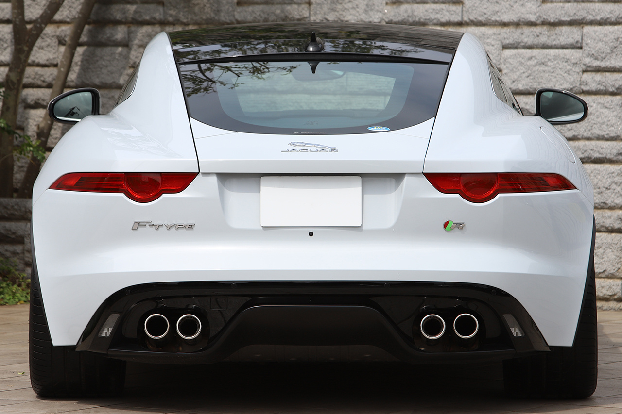 2016 Jaguar FTYPE R CP