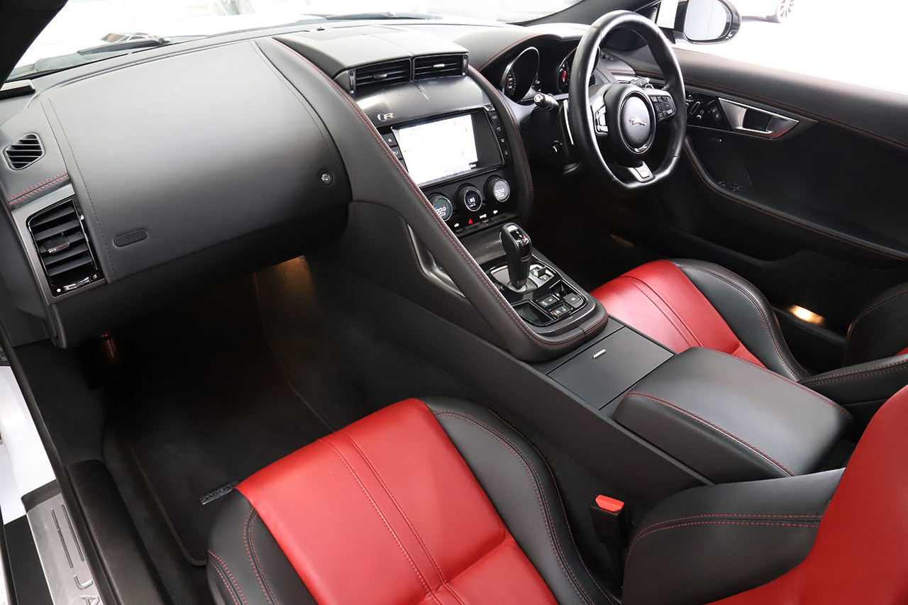2016 Jaguar FTYPE R CP