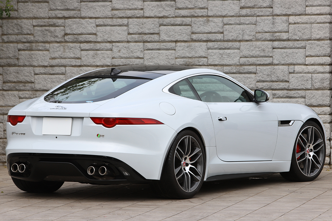 2016 Jaguar FTYPE R CP