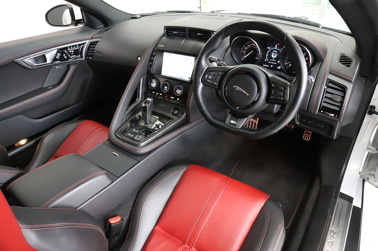 2016 Jaguar FTYPE R CP