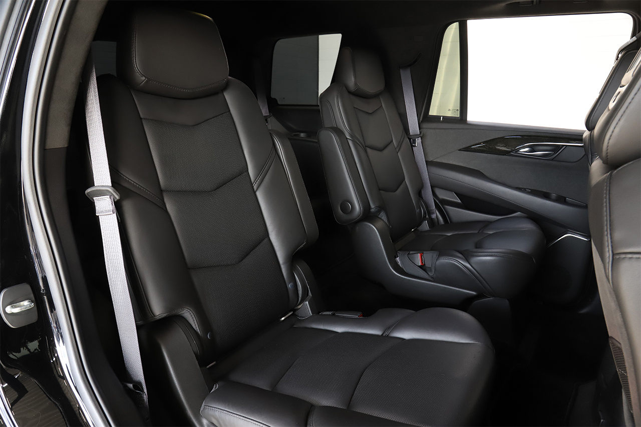 2017 Cadillac ESCALADE null