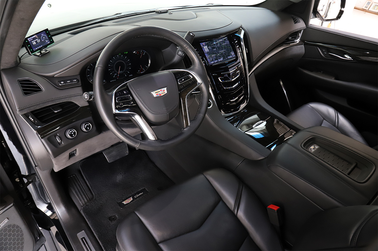 2017 Cadillac ESCALADE null