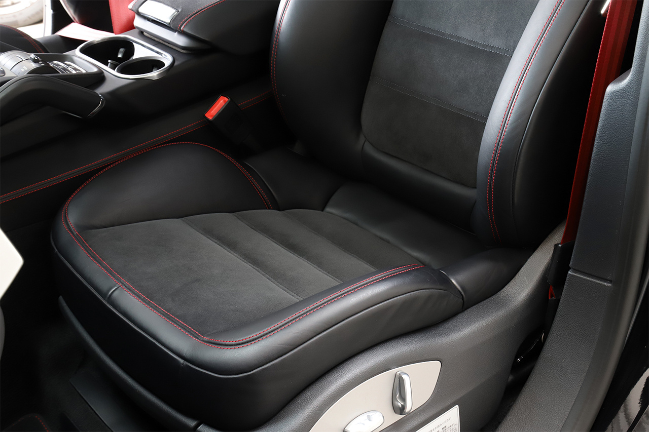 2016 Porsche CAYENNE GTS