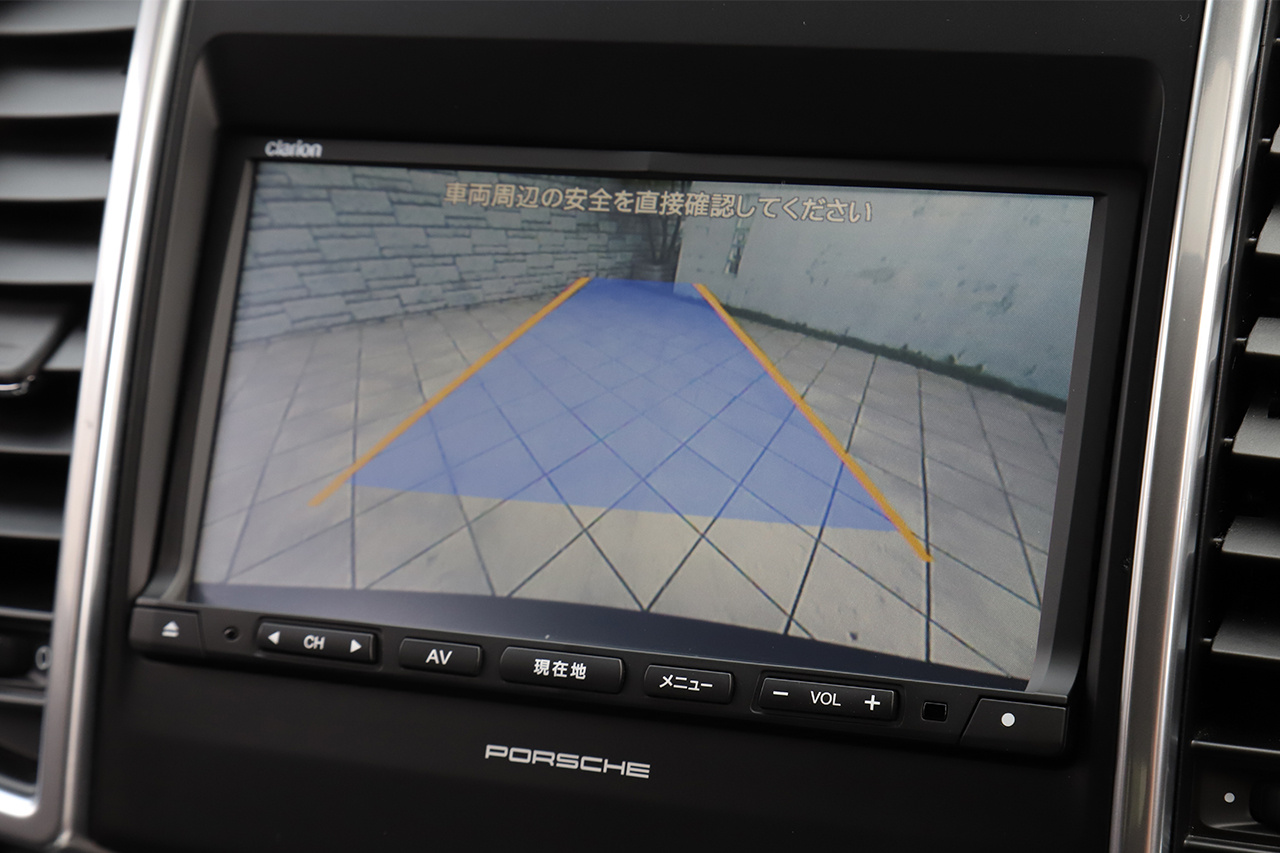 2016 Porsche CAYENNE GTS