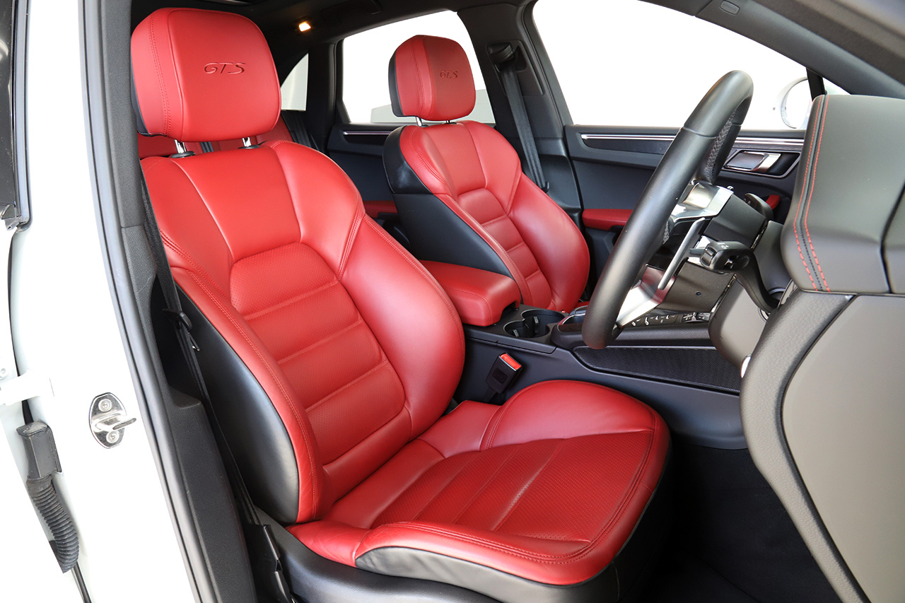 2018 Porsche MACAN GTS 4W