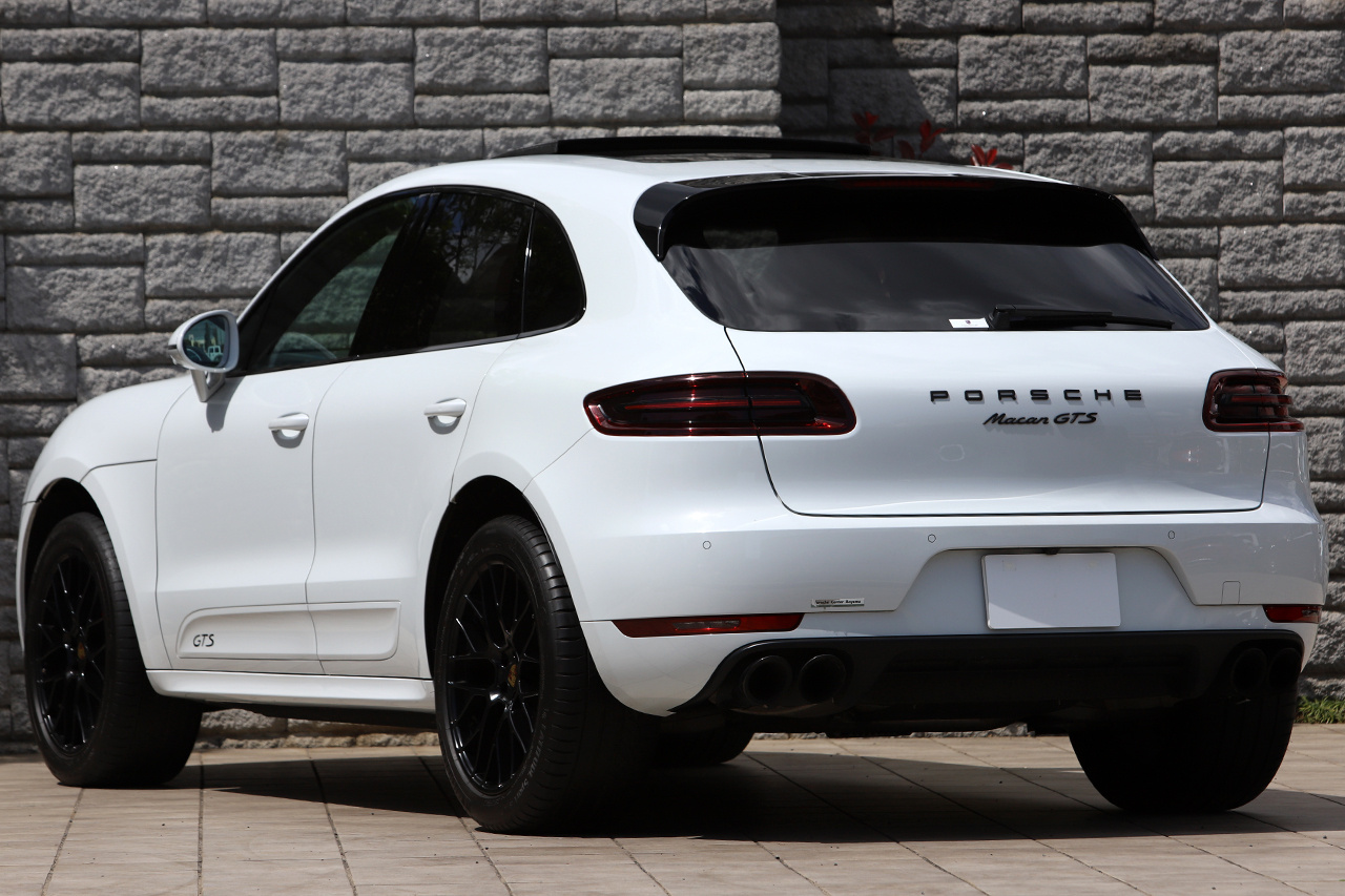 2018 Porsche MACAN GTS 4W