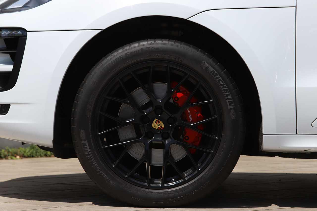 2018 Porsche MACAN GTS 4W