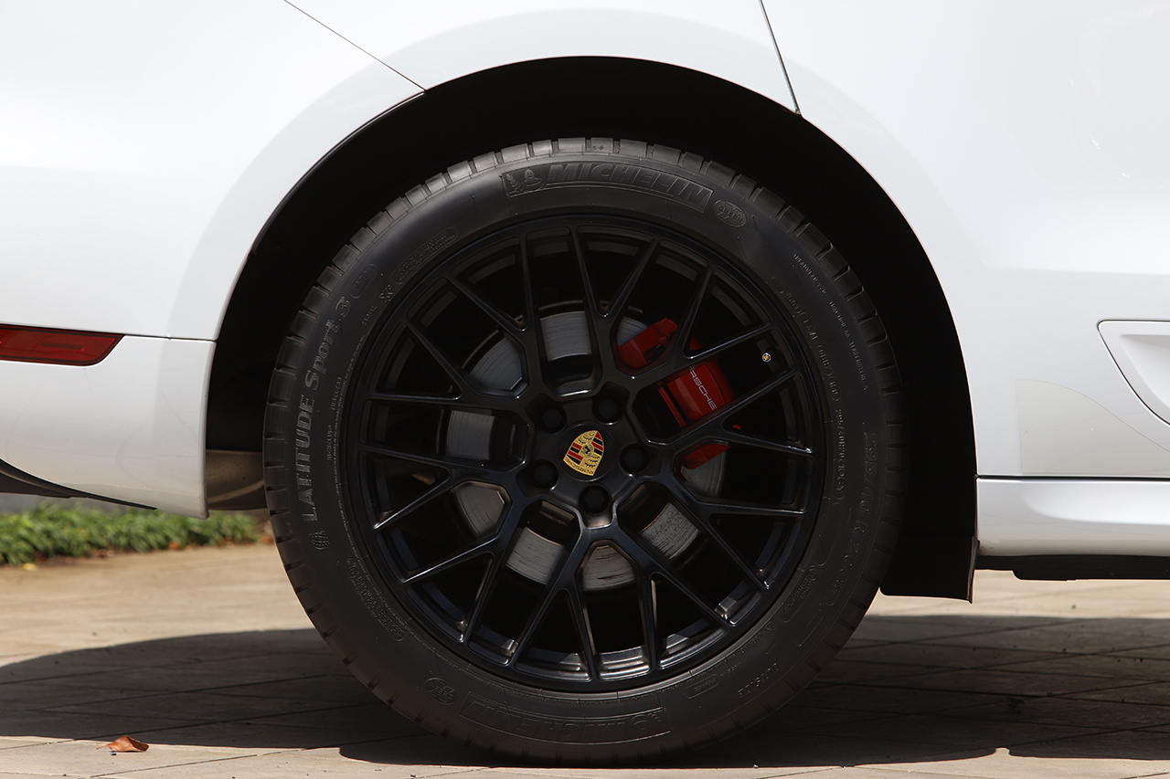 2018 Porsche MACAN GTS 4W
