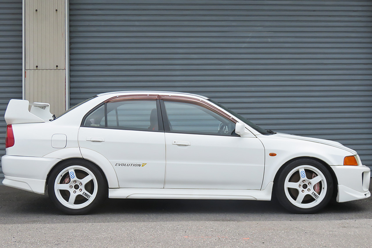 1998 Mitsubishi LANCER EVOLUTION CP9A EVO V GSR, BLITZ Radiator, HKS Height Adjustable Coilovers