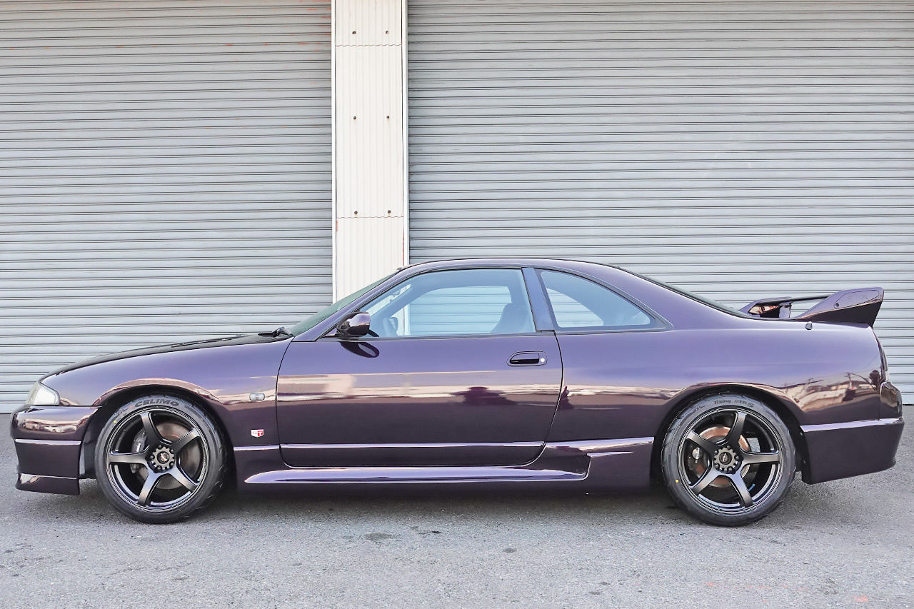 1995 Nissan SKYLINE GT-R BCNR33 GT-R V-SPEC MIDNIGHT PURPLE LP2