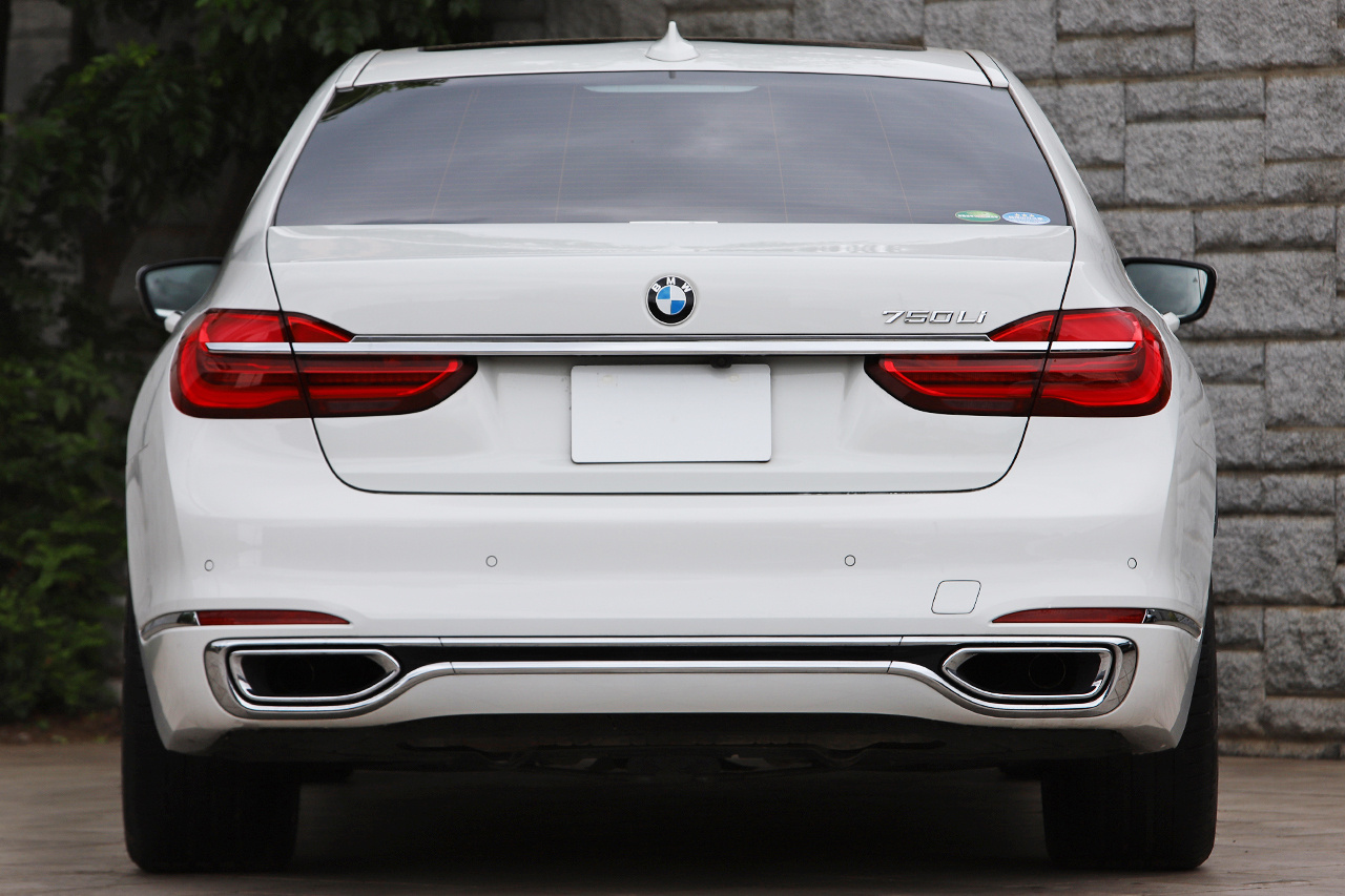 2017 BMW 7 SERIES null