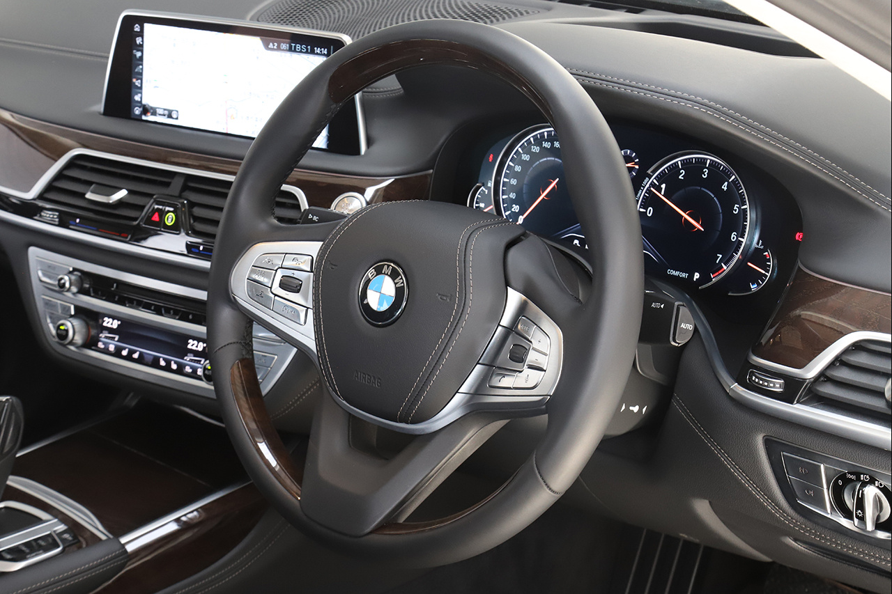 2017 BMW 7 SERIES null