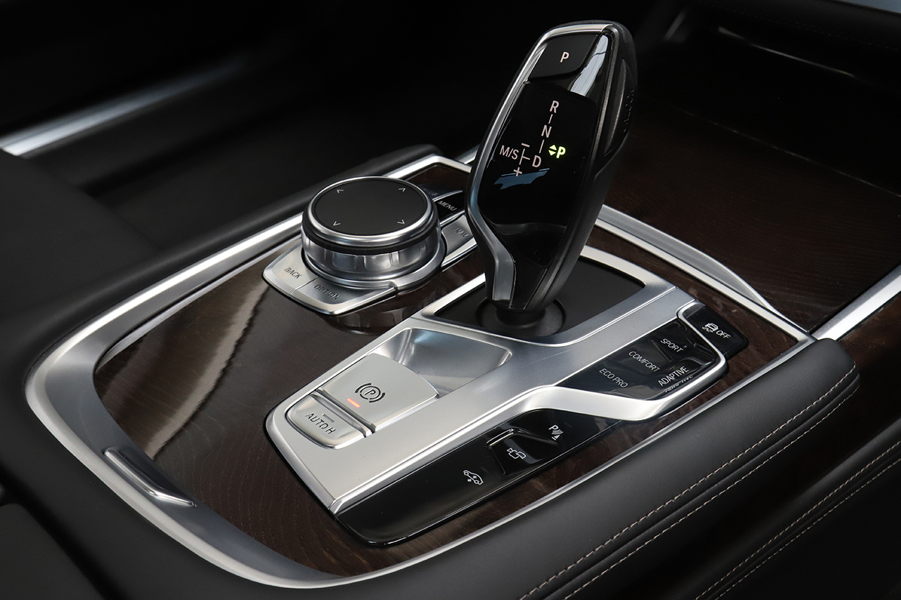 2017 BMW 7 SERIES null