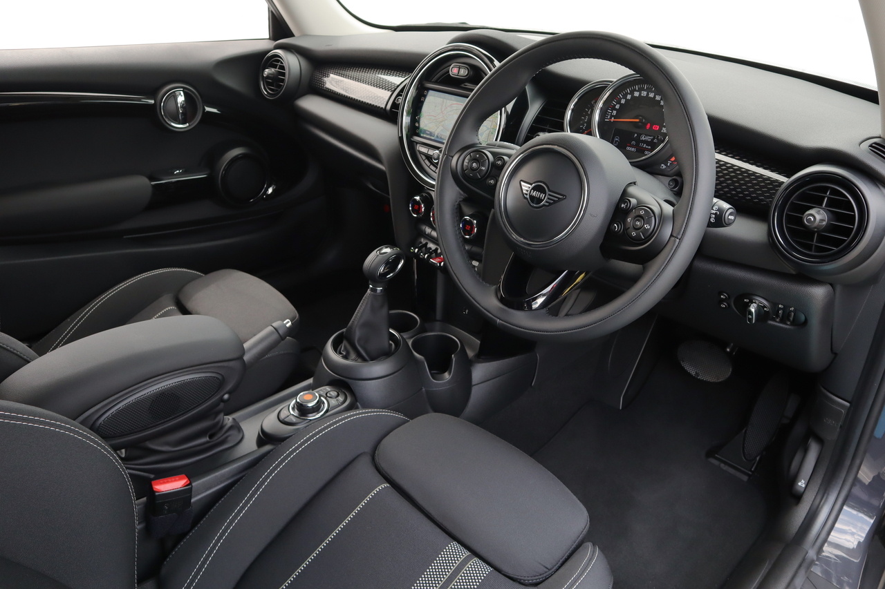 2019 Mini Cooper SD null