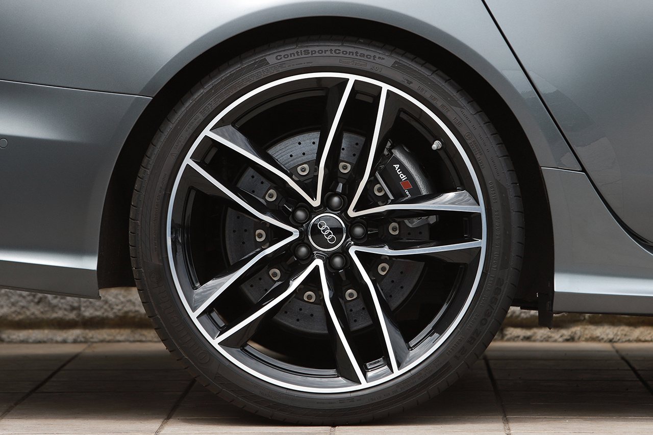 2016 Audi RS6 AVANT null