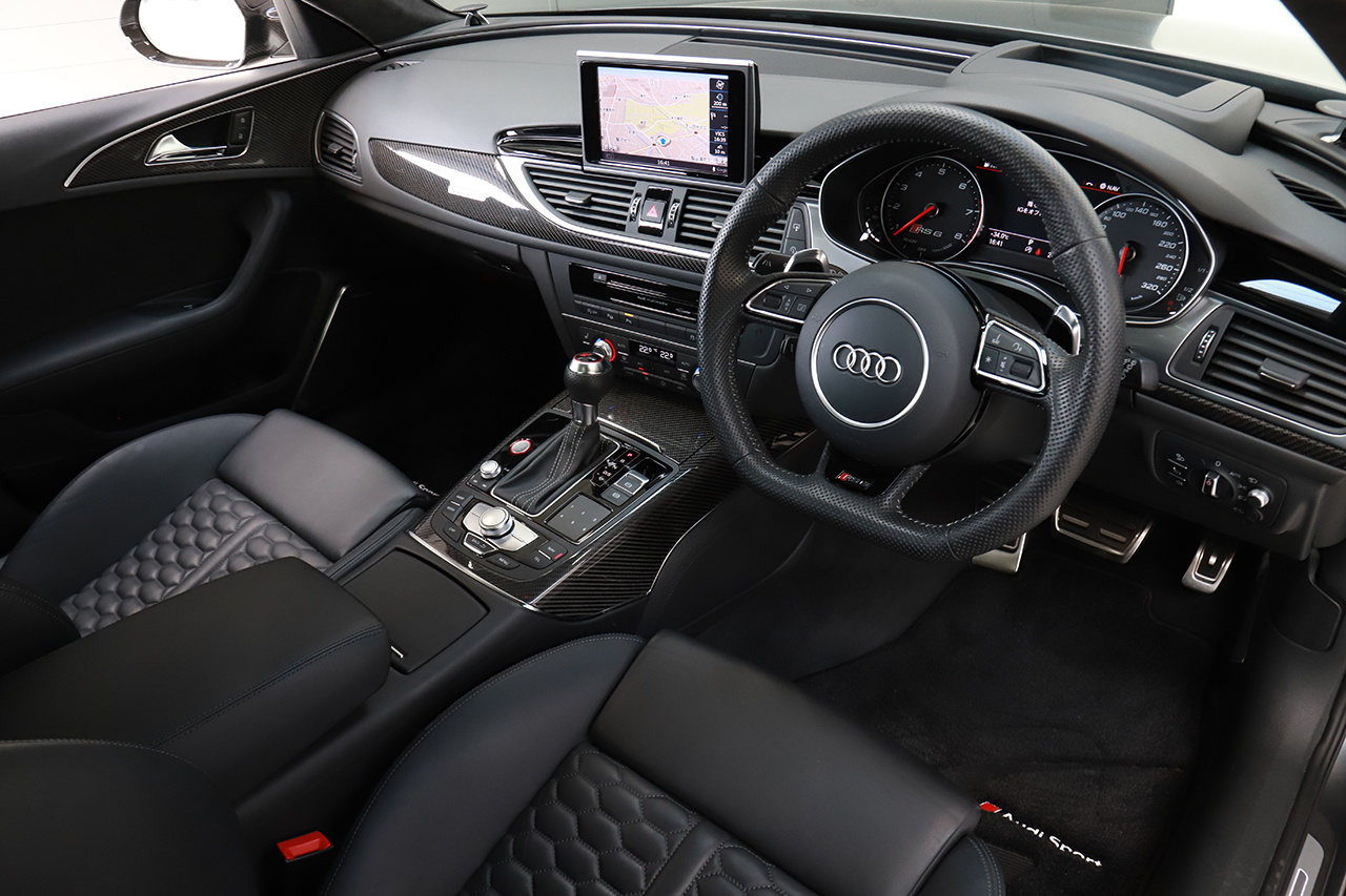2016 Audi RS6 AVANT null