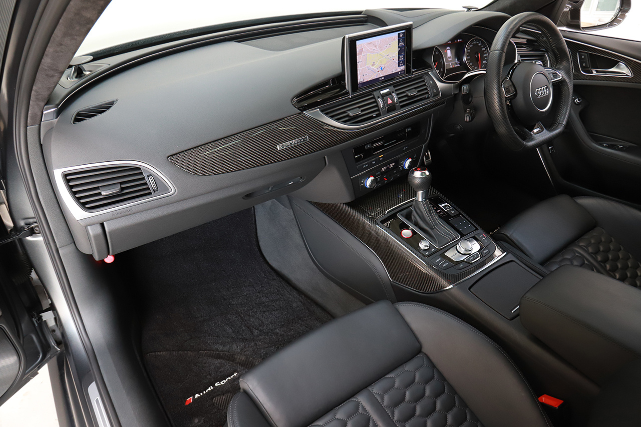 2016 Audi RS6 AVANT null