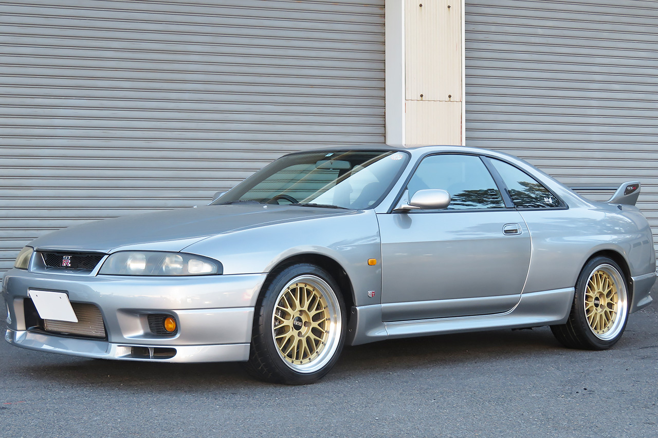 1996 Nissan SKYLINE GT-R BCNR33 GT-R, NISMO Shock Absorber, BBS 18 Inch Wheels