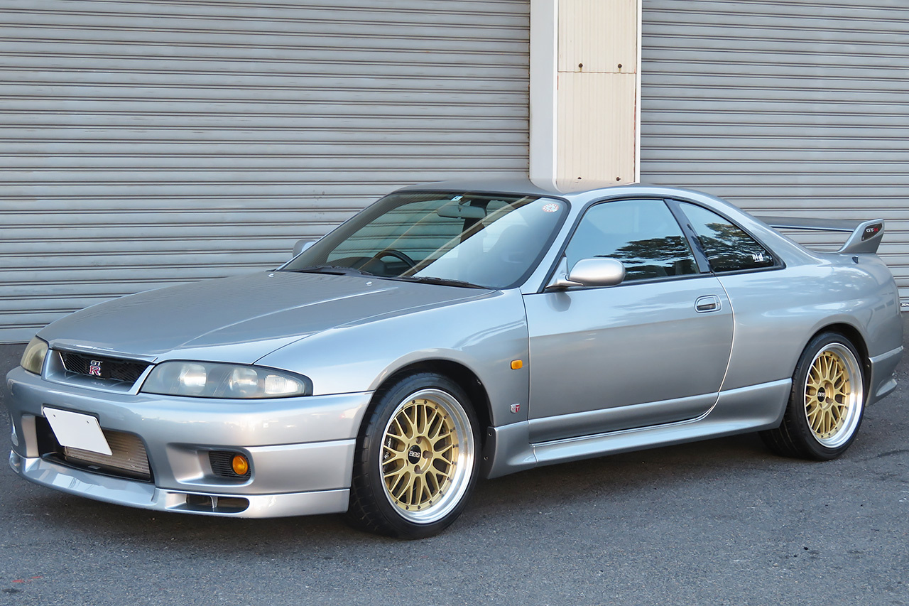 1996 Nissan SKYLINE GT-R BCNR33 GT-R, NISMO Shock Absorber, BBS 18 Inch Wheels