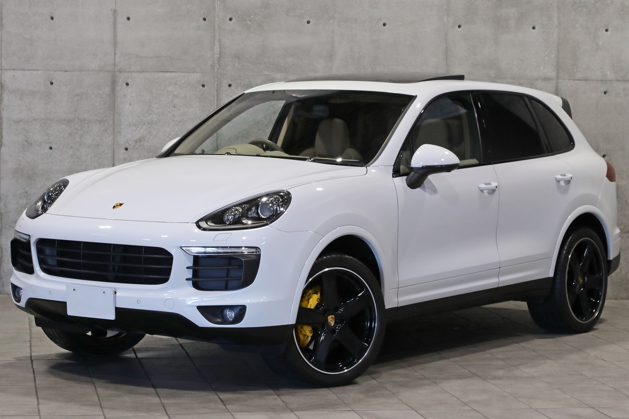 2018 Porsche CAYENNE null