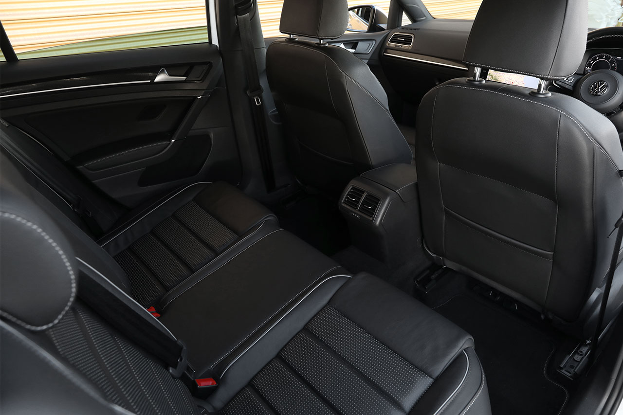 2017 Volkswagen GOLF AWD 4WD