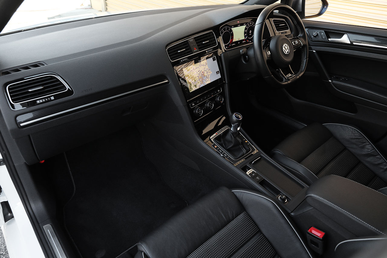 2017 Volkswagen GOLF AWD 4WD