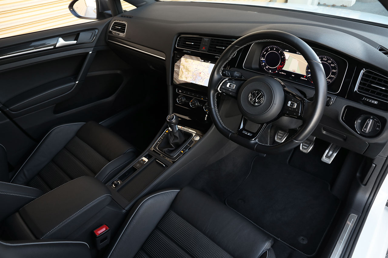 2017 Volkswagen GOLF AWD 4WD