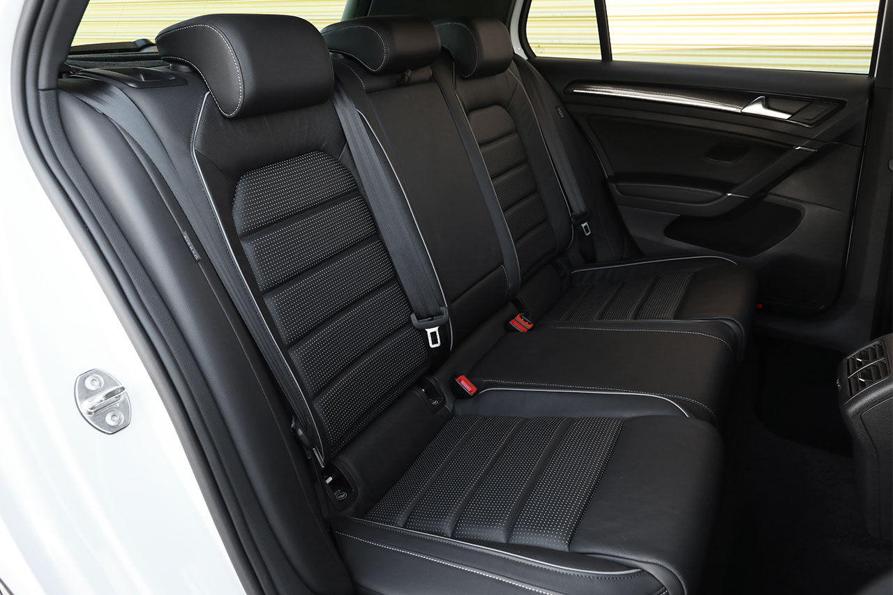 2017 Volkswagen GOLF AWD 4WD