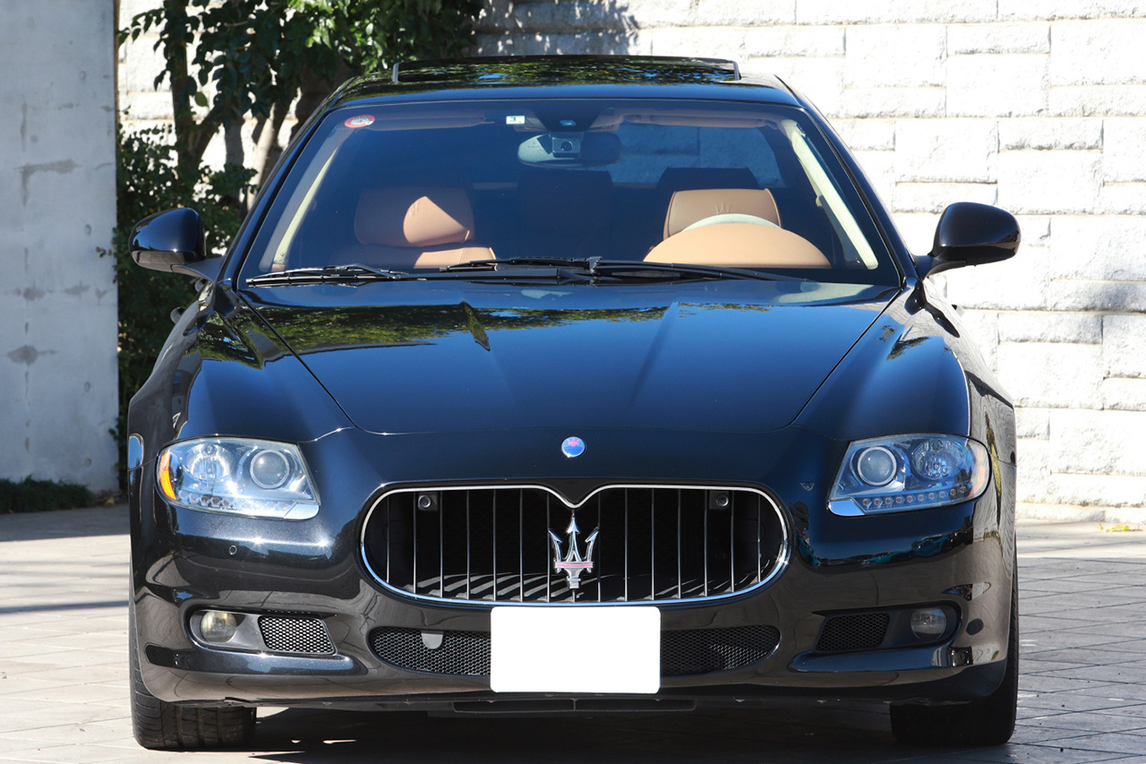 2010 Maserati QUATTROPORTE null