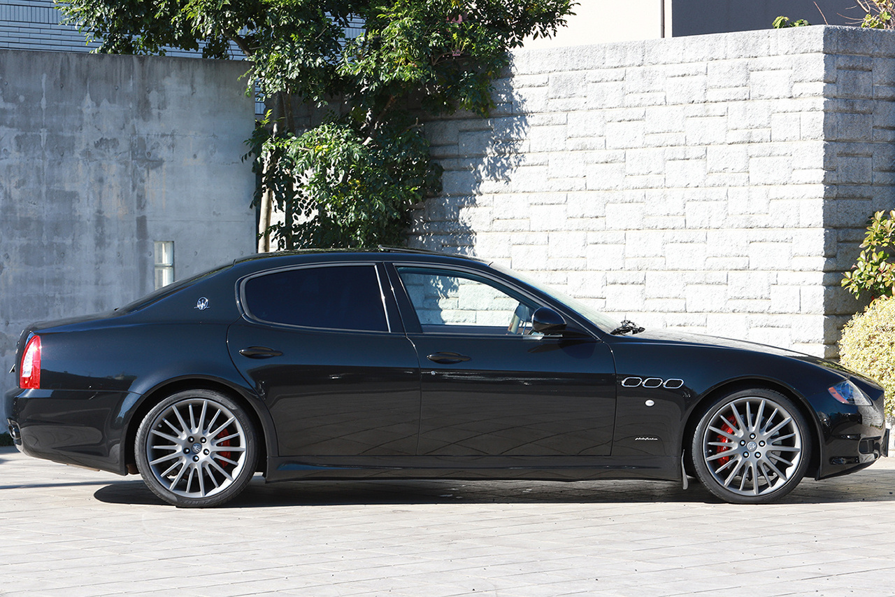 2010 Maserati QUATTROPORTE null