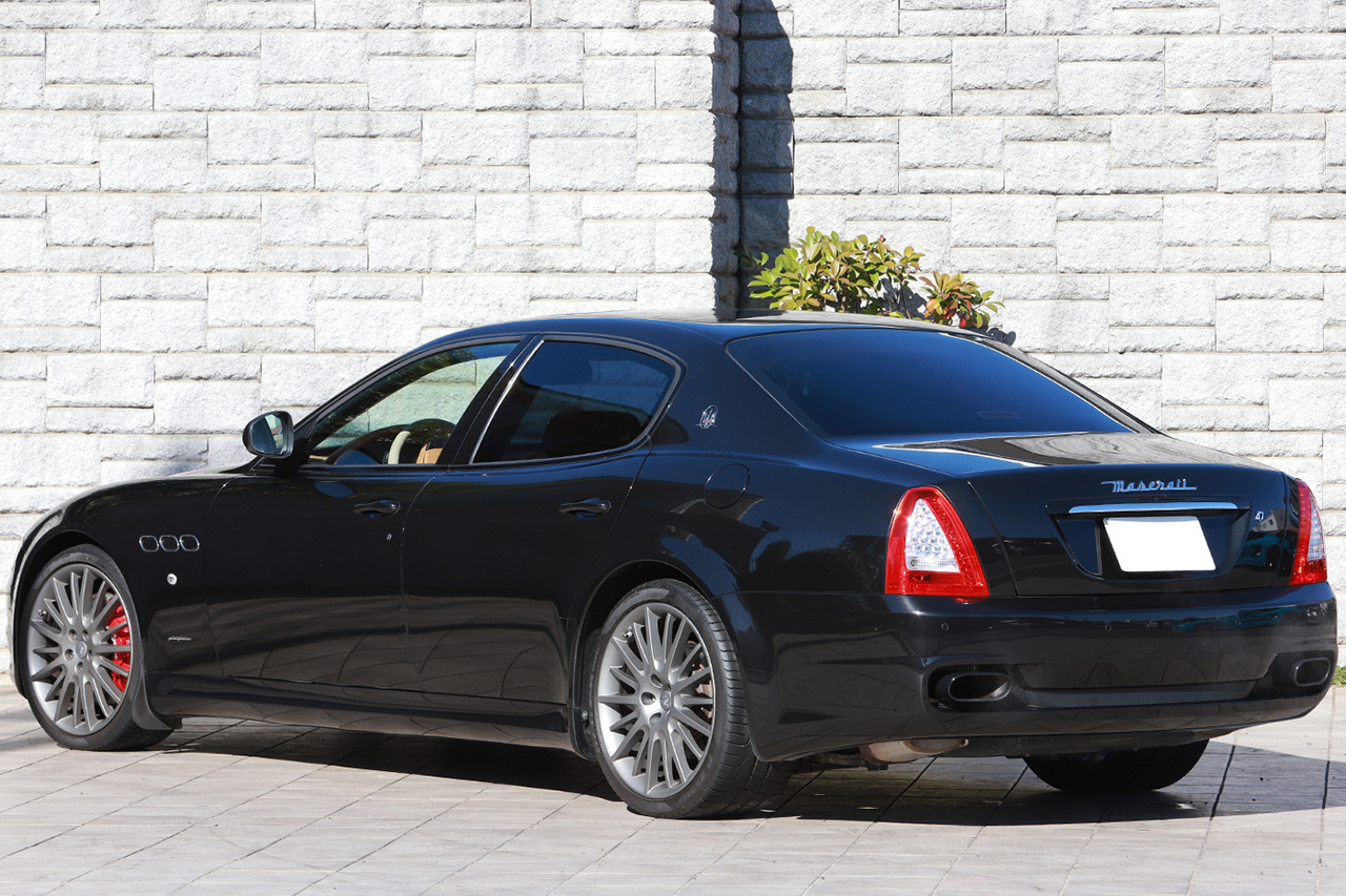 2010 Maserati QUATTROPORTE null