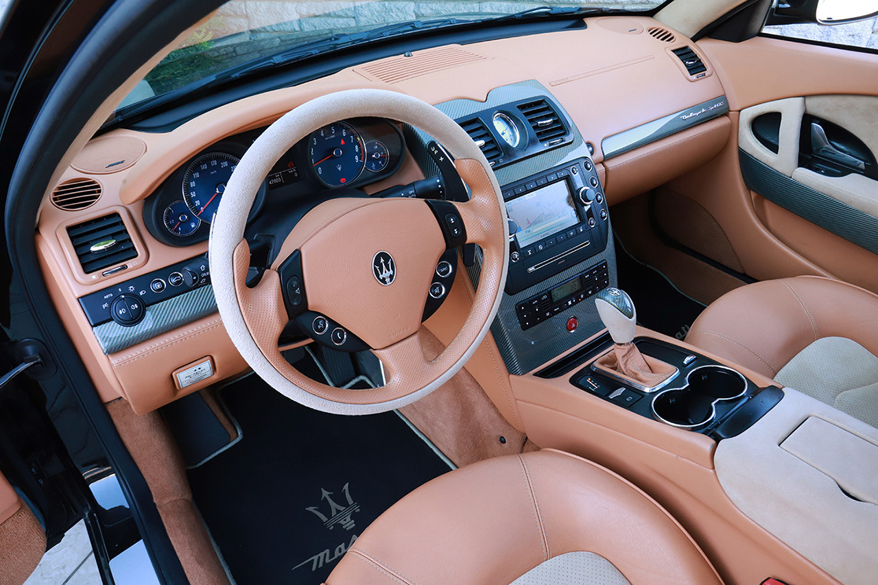 2010 Maserati QUATTROPORTE null
