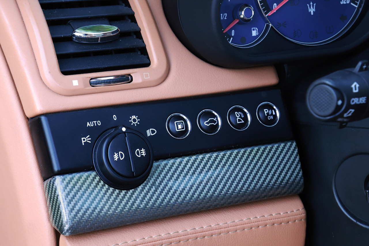 2010 Maserati QUATTROPORTE null