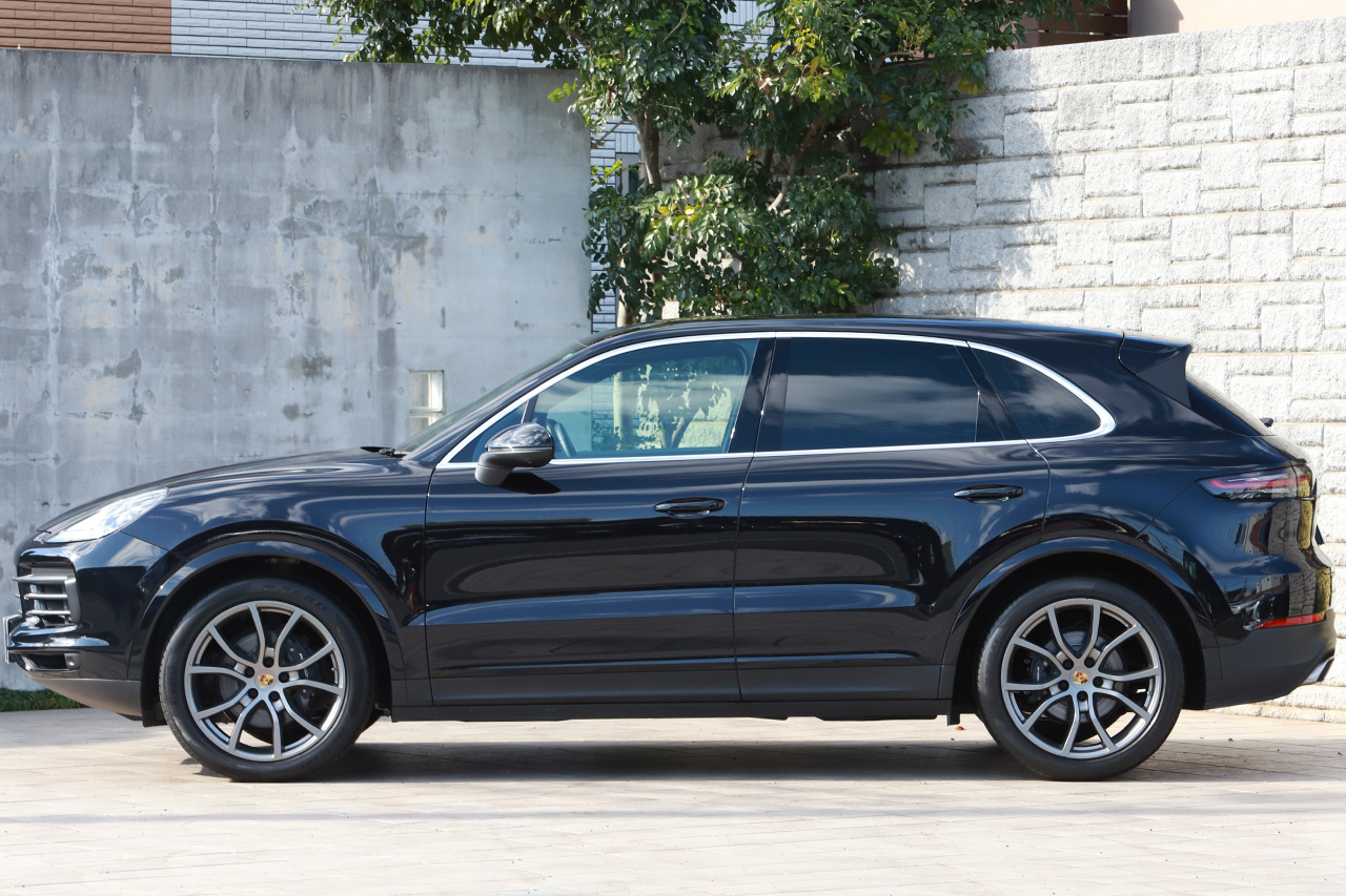 2019 Porsche CAYENNE null